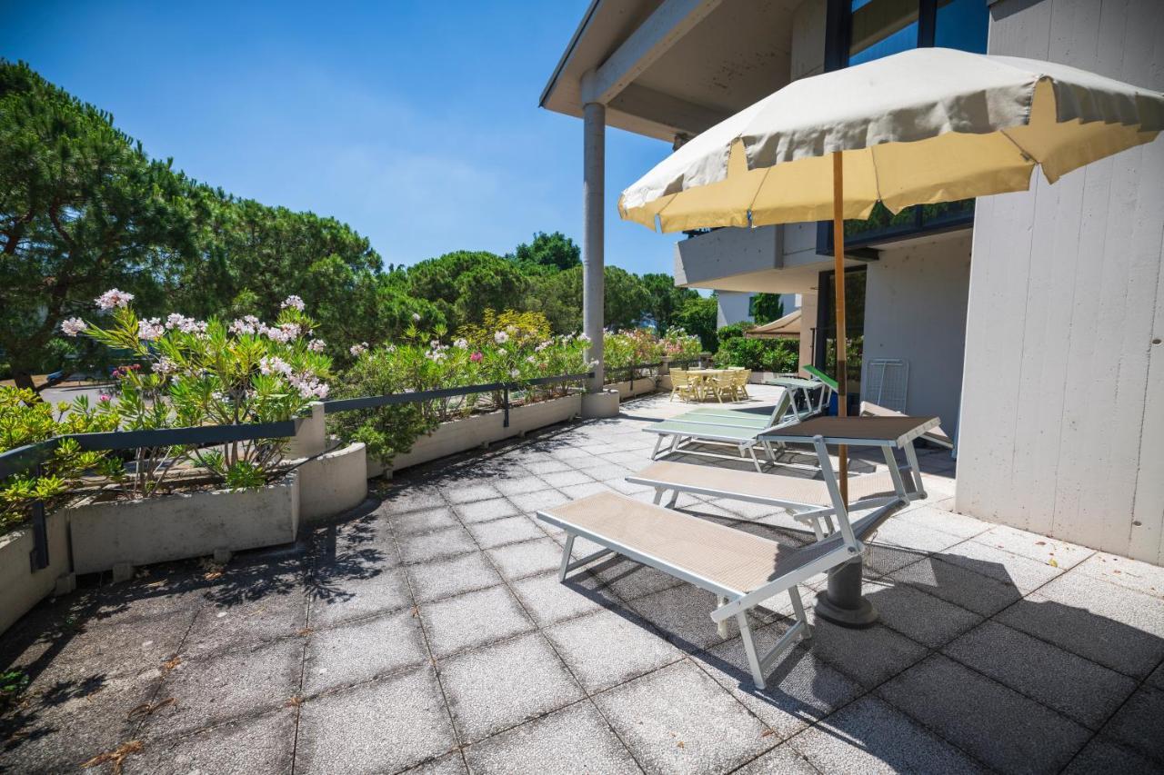 Garda Fantasy Terrazza Apartment Desenzano del Garda Exterior photo